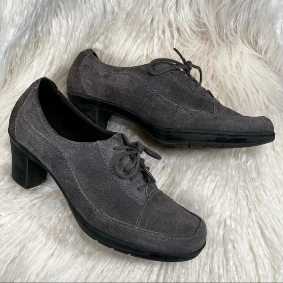Clarks shoes shop size 9
